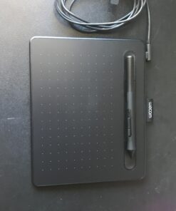 Wacom Intuos Small Graphics Drawing Tablet, includes Training & Software; 4 Customizable ExpressKeys Compatible With Chromebook Mac Android & Windows, photo/video editing, design & education,Black Black 54 91YxH2u0nzL