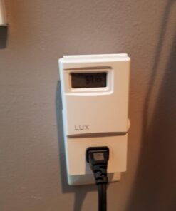Lux WIN100 Automatic Heating & Cooling 5-2 Day Programmable Outlet Thermostat, Compatible with Portable A/C, Fans, and Space Heaters One Color 36 91aQ0HcUquL