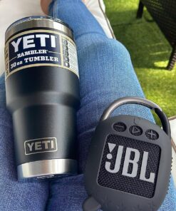 YETI Rambler 30 oz Stainless Steel Vacuum Insulated Tumbler w/MagSlider Lid Seafoam 1 Count (Pack of 1) 39 91cDLiuMDyL