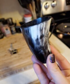 Trondebal Viking Drinking Horn Mug, 15-20 Oz Natural Ox Horn Cup & Cofee Stein | Cool Unique Gift for Men and Women, Home Decor Accessories | Shot Glasses for Beer, Ale, Whiskey, Mead 32 91e0QrFfCZL