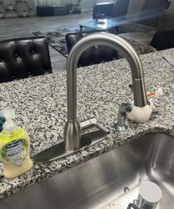 Moen Adler 87233SRS Spot Resist Stainless Zinc Pull Down Kitchen Faucet with Power Clean, Button, and Retractable Wand, ADA Compliant, Classic Style, Fashion-forward, Built to Last Standard 33 91eW5CPOzLL