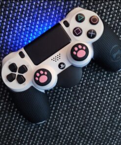 KontrolFreek Performance Grips for Playstation 4 (PS4) Controller (Nightfall Black) Nightfall Black 44 91fnW9rJUL