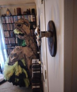 Masters Collection – Fantasy Claw Display Knife – Black and Satin Finish Stainless Steel Blades, Cast Metal Skull, Includes Wood Display Stand, Collectible, Self Defense – MC-2091, 13-Inch 40 91i0qnugI4L