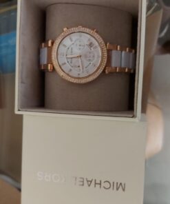 Michael Kors Parker Women's Watch, Stainless Steel and Pavé Crystal Watch for Women with Steel, Leather, or Silicone Band Rose Gold/White 22 91jelz8twnL