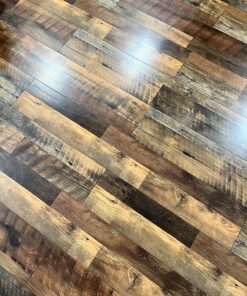 Weiman Hardwood Cleaner for Finished Hardwood Floors, Engineered Floors, Laminate - Streak-Free Results, EPA Safer Choice Certified, 32 oz 32 Fl Oz (Pack of 1) 29 91owUUu89WL