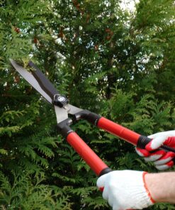 TABOR TOOLS B212A Telescopic Hedge Shears with Wavy Blade and Extendable Steel Handles. Extendable Manual Hedge Clippers for Trimming Borders, Boxwood, and Tall Bushes. B212A Extendable Hedge Shears 25 91sDeLv4o8L