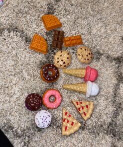 KidKraft 115-Piece Deluxe Tasty Treats Pretend Play Food Set, Plastic Grocery and Pantry Items, Gift for Ages 3+ 65 91ta9KQxf9L