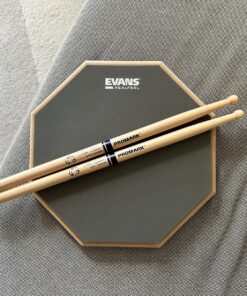 Evans RealFeel - Drum Practice Pad - Drum Pad - Drummer Practice Pad - Gum Rubber & Neoprene, 2 Sided, 12 Inch 2-Sided 25 91yilcYDh3L