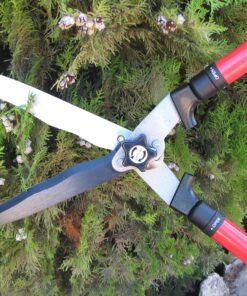 TABOR TOOLS B212A Telescopic Hedge Shears with Wavy Blade and Extendable Steel Handles. Extendable Manual Hedge Clippers for Trimming Borders, Boxwood, and Tall Bushes. B212A Extendable Hedge Shears 29 A152toz7ghL