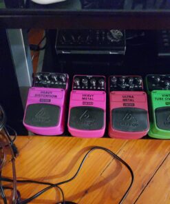 Behringer Ultra Metal UM300 Heavy Distortion Effects Pedal Single Guitar Pedal 14 A18tXT13TUL