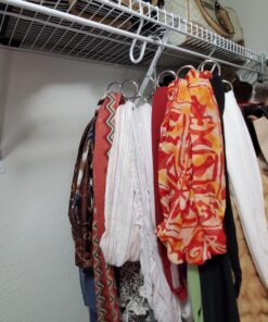 iDesign Axis Metal Loop Scarf Hanger, No Snag Closet Organization Storage Holder for Scarves, Men's Ties, Women's Shawls, Pashminas, Belts, Accessories, Clothes, 18 Loops ,0.3" x 9.9" x 11.2", Chrome 38 A1Kr2nZG1HL