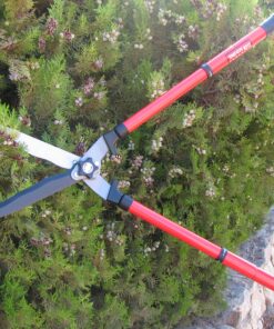 TABOR TOOLS B212A Telescopic Hedge Shears with Wavy Blade and Extendable Steel Handles. Extendable Manual Hedge Clippers for Trimming Borders, Boxwood, and Tall Bushes. B212A Extendable Hedge Shears 28 A1b9FCThT2L