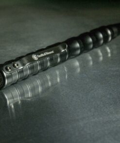 Smith & Wesson SWPENMP2BK 5.8in Aircraft Aluminum Refillable Tactical Screw Cap Pen for Outdoor, Survival, Camping and EDC 33 A1dwNmw9dGL