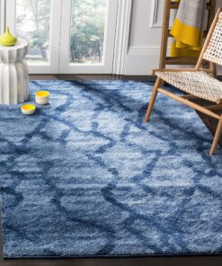 SAFAVIEH Retro Collection Accent Rug - 2'6" x 4', Light Grey & Black, Modern Abstract Design, Non-Shedding & Easy Care, Ideal for High Traffic Areas in Entryway, Living Room, Bedroom (RET2144-7990) Rectangular Light Grey/Black 2 ft 6 in x 4 ft 9 A1fGNmzW52L