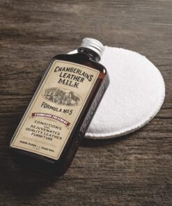 Chamberlain’s Leather Milk Furniture Treatment - All-Natural Leather Cleaner, Leather Conditioner for Couches and Living Room Furniture No 5, 6 Oz 38 A1qotcu90kL