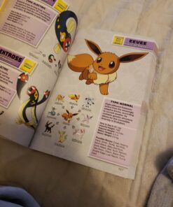 Super Deluxe Essential Handbook (Pokémon): The Need-to-Know Stats and Facts on Over 800 Characters 37 A1s1X41e1pL