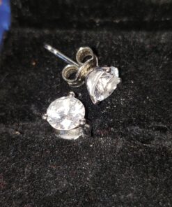 "STUNNING FLAME" 18K Gold Plated Silver Brilliant Cut Simulated Diamond Cubic Zirconia Stud Earrings 1.5 carats Gold Plated Sterling Silver - White 52 A1yFVsa5VTL