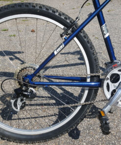 KMC X8.99/X8 Bicycle Chain (1/2 x 3/32-Inch, 116L, Silver) 1 33 A1yYyDIvRBL