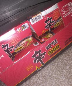 Nongshim Gourmet Spicy Shin Noodle Soup Bowl, 12 Pack, Microwaveable Ramyun Soup Noodles, No MSG Added 35 A1ziYNWgTwL