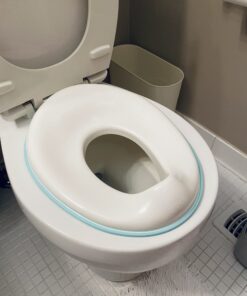 Potty Training Seat for Boys And Girls, Fits Round & Oval Toilets, Non-Slip with Splash Guard, Includes Free Storage Hook - Jool Baby Aqua 45 B14DYeIxuBS