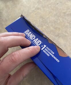 Band-Aid Brand Flexible Fabric Adhesive Bandages for Wound Care & First Aid, Assorted Sizes, 100 ct 100 Count 36 B1DWUbjyjS