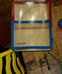 Kitzini Silicone Baking Mat Set. Non-Stick Silicone Mats for Baking. BPA Free Baking Sheets. Professional Grade Silicon Baking Sheet. INCL. 2 Half Sheets & 1 Quarter Silicone Baking Mats 2 Half & 1 Quarter Baking Sheets 34 B1HIBOlHy S