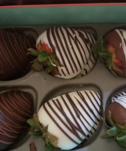 A Gift Inside Golden State Fruit Chocolate Covered Strawberries, 6 Dark, Milk & White Delight 6 Count (Pack of 1) 24 B1IjtZZXM3S