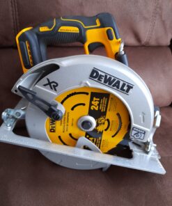 DEWALT 20V MAX 7-1/4-Inch Circular Saw with Brake, Tool Only, Cordless (DCS570B) Circular Saw Only 52 B1Io5UiVZuS