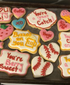 Chefmaster Deluxe Meringue Powder for Baking & Decorating, Certified Kosher Meringue Powder for Buttercream, Royal Icing, Meringue Toppings, Meringue Cookies, and more! 5 oz. Ready to Use Meringue Mix 5 Ounce (Pack of 1) 33 B1OVrqgJFRS 2