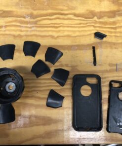 OtterBox iPhone SE 3rd & 2nd Gen, iPhone 8 & iPhone 7 (not compatible with Plus sized models) Defender Series Case - BLACK, rugged & durable, with port protection, includes holster clip kickstand Frustration Free Packaging 51 B1RGUOAXIeS