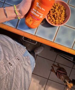 Wild Alaskan Salmon Oil for Dogs & Cats - Omega 3 Skin & Coat Support - Liquid Food Supplement for Pets - Natural EPA + DHA Fatty Acids for Joint Function, Immune & Heart Health 16 Fl Oz 16 Fl Oz (Pack of 1) 40 B1kHymeeUTS