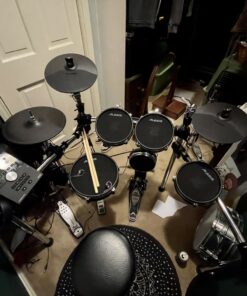 Alesis Drums Command Mesh Kit - Electric Drum Set with USB MIDI Connectivity, 600+ Electronic & Acoustic Drum Kit Sounds and Dual Zone Mesh Pads Old Model Drum Set Only 28 B1vFyioXydS