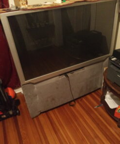 Amazon Basics 3.5mm to 2-Male RCA Adapter Audio Stereo Cable For Speaker, 8 Feet 1-Pack 28 C15WHnxg5xS