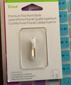 Cricut Premium Fine-Point Replacement Blade, Cutting Blade with Improved Design, Cuts Light to Mid-Weight Materials, For Personalized Crafts, Compatible Maker & Explore Machines, 1 Count 1ct 29 C1DwWTPO6sS