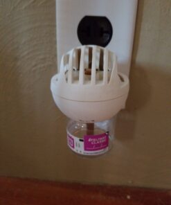 FELIWAY Classic Cat Calming Pheromone Travel Spray (20 mL) 1.8"L x 1.8"W x 3.8"Th 33 C1KbeY4N0TS