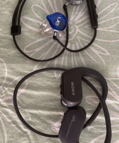 Sony NWWS413BM 4GB Sports Wearable MP3 Player (Black) Black 16 C1KvCPTovTS