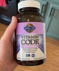 Prenatal Multivitamin for Women from Whole Foods with Biotin, Iron & Folate not Folic Acid, Probiotics for Immune Support - Vitamin Code Raw by Garden of Life - Pregnancy Must Haves - 180 capsules 180 Count (Pack of 1) 40 C1NrgGp7iDS