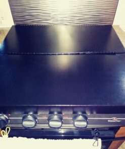 Camco Camper/RV Stove Top Cover | Features Hinged Design for Easy Access to Front Burners & Fits Most 3 or 4 Burner RV/Boat Stoves | Crafted of 20-Gauge Steel w/Powder-Coated Finish | Black (43554) 49 C1QYRE8gpMS 3