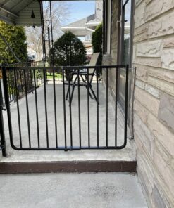Cardinal Gates SS30OD Outdoor Baby Gate for Stairs - Adjustable Outdoor Dog Gate - Aluminum Safety Gate for Kids & Pets - Can be Installed at Angles - 27 to 42.5 Inches Wide - Black 38 C1TFEUovo7S