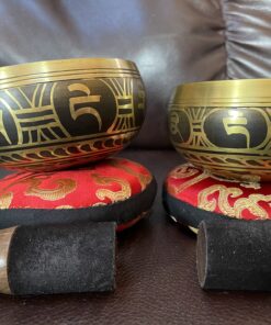 Tibetan Singing Bowl Set ~ Easy to Play with Dual-End Striker & Cushion ~ Beautiful Sound for Holistic Healing, Stress Relief, Meditation & Relaxation ~ Gratitude Pattern ~ Antique Light Brown Bowl 37 C1URqs29cIS
