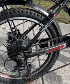 Schwinn Replacement Bike Tire, Mountain Bicycle Tires, High Traction Tread, Standard Bike Tires in Multiple Size Options Mountain/Standard 20-Inch x 1.95 Inch 46 C1Y3uu31xcS