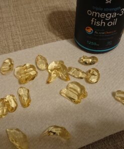 Sports Research Triple Strength Omega 3 Fish Oil 1250mg from Wild Alaska Pollock | Burpless Fish Oil Supplement with Omega-3 EPA & DHA | Sustainably Sourced, Non-GMO, Gluten Free - 90 Softgels 90 Count (Pack of 1) 38 C1f2lELhDxS