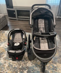 Graco FastAction Fold Jogger Travel System | Includes the FastAction Fold Jogging Stroller and SnugRide 35 Infant Car Seat, Gotham 61 C1hhz8cyFOS