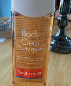 Neutrogena Body Clear Acne Body Wash with Glycerin & Salicylic Acid Acne Medicine for Acne-Prone Skin, Non-Comedogenic, 8.5 fl. oz (Pack of 2) 3 C1mUrLfGeHS