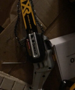 Oregon 54-026 Premium Bar and Chain Oil and Lubricant for Chainsaws, 1 Quart Bottle (32 fl.oz / 946 ml) 21 C1nzUtQwhiS