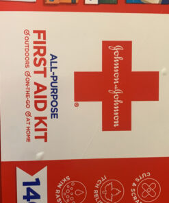 Johnson & Johnson All-Purpose Portable Compact First Aid Kit for Minor Cuts, Scrapes, Sprains & Burns, Ideal for Home, Car, Travel and Outdoor Emergencies, 140 Pieces Original Version 140 Piece Set 47 C1rwvHya1S