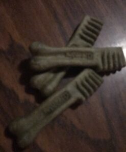 GREENIES Original Petite Natural Dog Dental Care Chews Oral Health Dog Treats, 36 oz. Pack (60 Treats) Petite Size (15-25 lb Dog) 60 Count (Pack of 1) 45 C1xOz6QBFhS